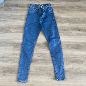 Levi’s Mile High Super Skinny